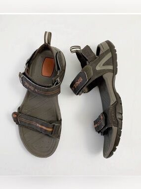 ▪️Teva Men's Dark Brown Outdoor Sandals ~ 8